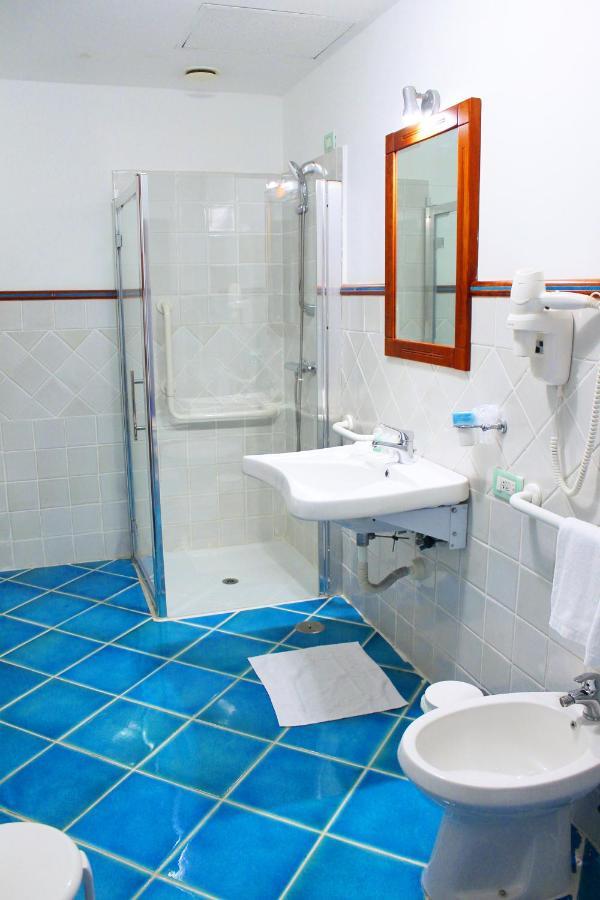 Hotel Pisacane Сапри Екстериор снимка
