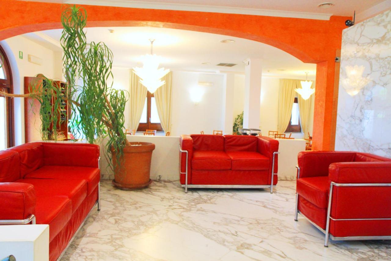Hotel Pisacane Сапри Екстериор снимка